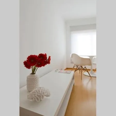 New Office - Free Wifi & Parking - Self Check-in - Daikin Airco Apartment