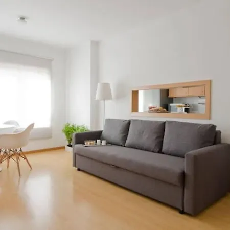 Apartment New Office - Free Wifi & Parking - Self Check-in - Daikin Airco