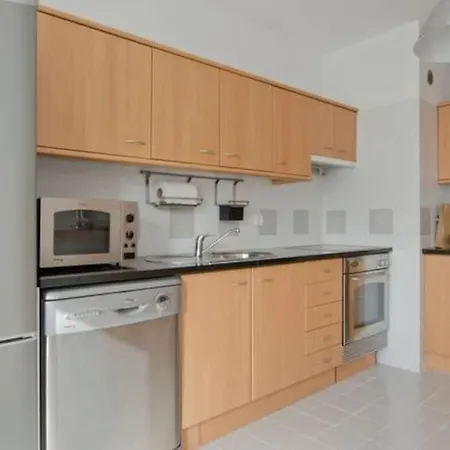 New Office - Free Wifi & Parking - Self Check-in - Daikin Airco *