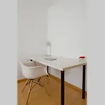 New Office - Free Wifi & Parking - Self Check-in - Daikin Airco Lisboa