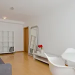 公寓 New Office - Free Wifi & Parking - Self Check-in - Daikin Airco